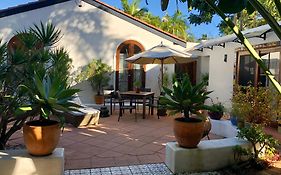 Beach Bliss - Private Suite, Tropical Tranquility, 3 Mins Walk To Beach