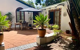 Beach Bliss - Private Suite, Tropical Tranquility, 3 Mins Walk To Beach